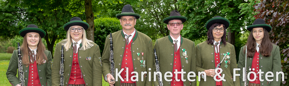 Flöten und Klarinetten der Grenzlandmusik Halbenrain